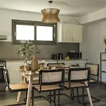 Binios Villa - Private Pool, Walking Distance From The Beach
