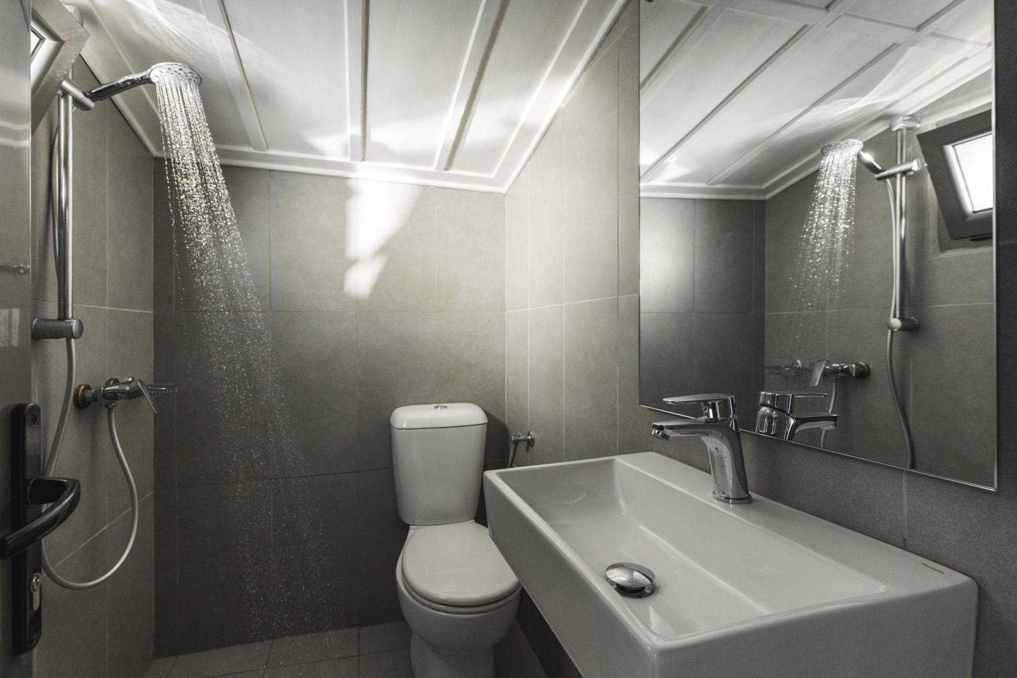 Semesterbostad Binios - Private Pool, Walking Distance From The