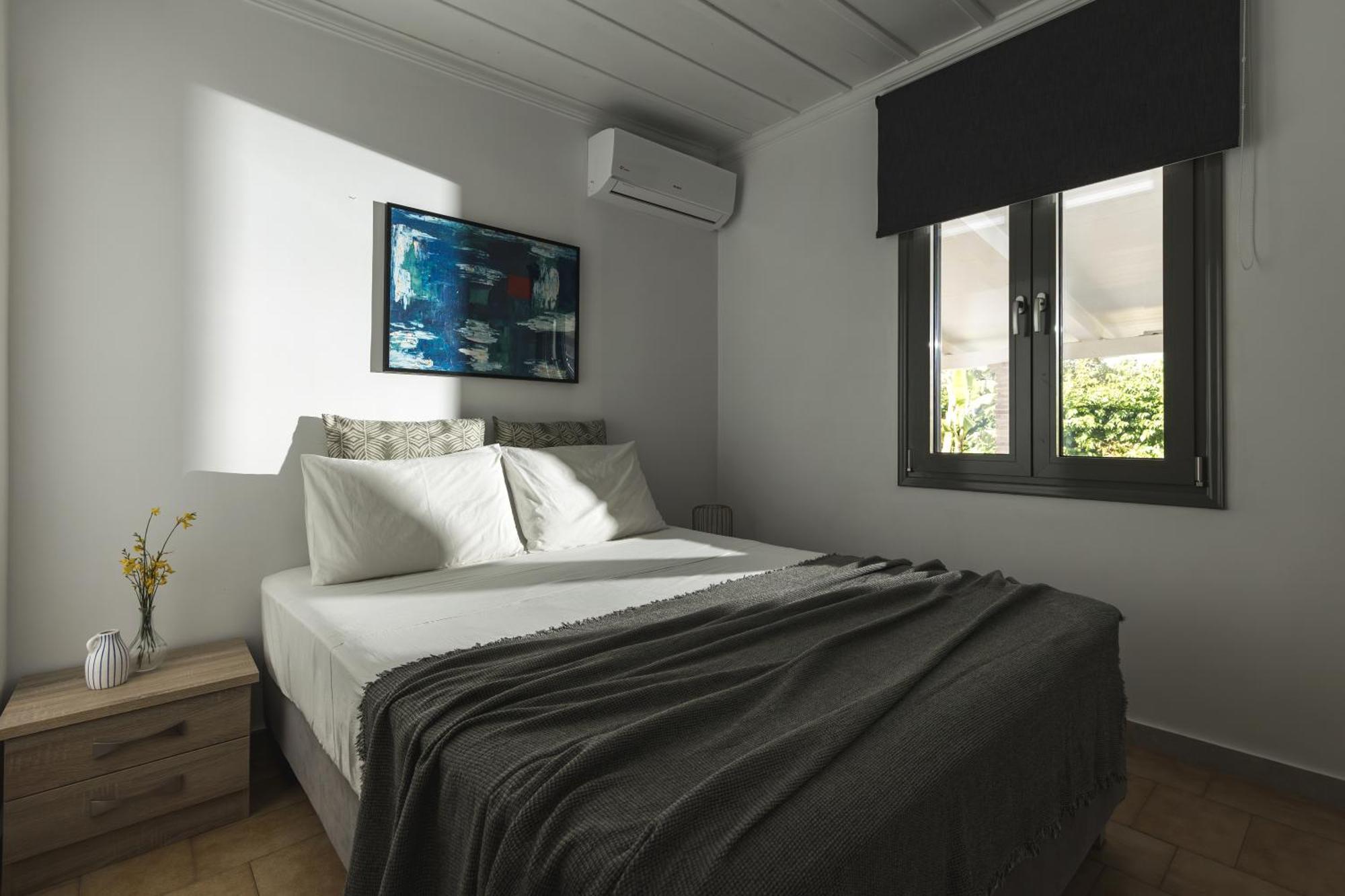 Semesterbostad Binios - Private Pool, Walking Distance From The *