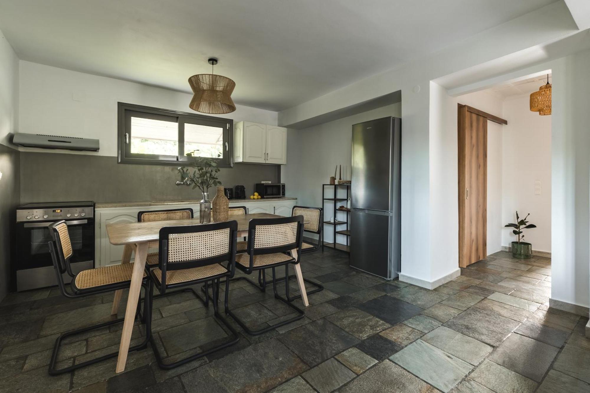 Binios - Private Pool, Walking Distance From The Vasilikí