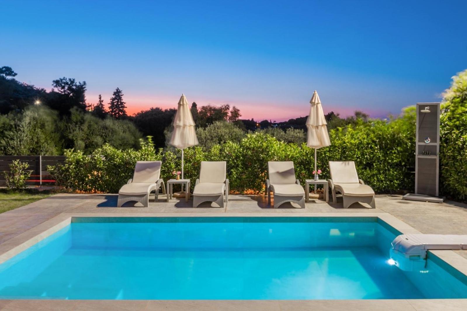 Binios - Private Pool, Walking Distance From The Vasilikos (Zakynthos)